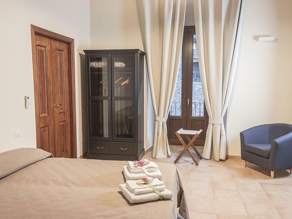 B&B Domus Purpurea Россано Экстерьер фото